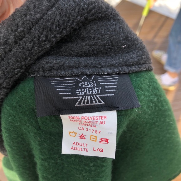 2/$20🦋 FLEECE GOLF VEST - Picture 4 of 4